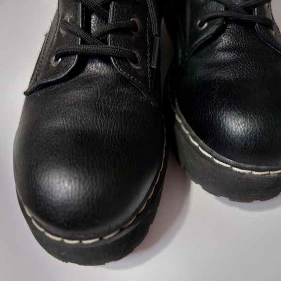 UNIONBAY Black Moto Boots - Picture 2 of 8